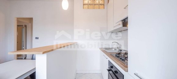 2 rooms Apartment in Cento, Italy No. 30907 3