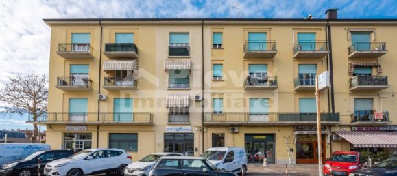 2 rooms Apartment in Cento, Italy No. 30907 77