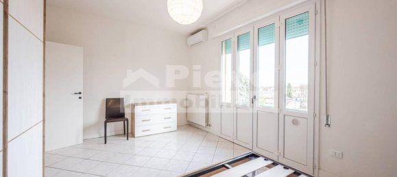 2 rooms Apartment in Cento, Italy No. 30907 28