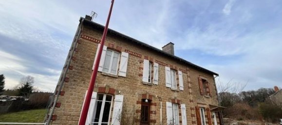 3 Schlafzimmer Haus in La Chapelle, France, Nr. 252784 8