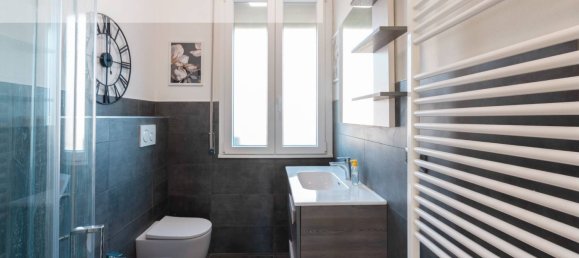 3 chambres Appartement à Modena, Italy No. 381659 9