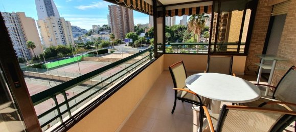 Apartamento de 3 dormitorios en Benidorm, Spain No. 10536 21