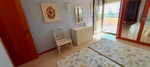 Apartamento de 3 dormitorios en Benidorm, Spain No. 10536 19