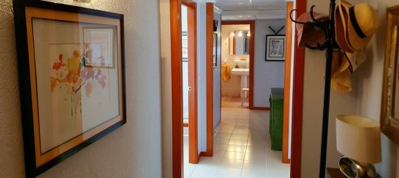 Apartamento de 3 dormitorios en Benidorm, Spain No. 10536 20