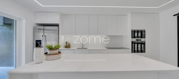 4 bedrooms House in Cascais, Portugal No. 115697 7