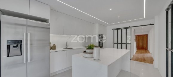 4 bedrooms House in Cascais, Portugal No. 115697 6