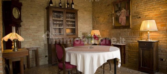 Gewerbliche Immobilie in Ferrara, Italy 1500m², Nr. 315810 18