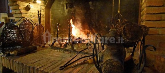 Gewerbliche Immobilie in Ferrara, Italy 1500m², Nr. 315810 16