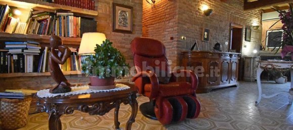 Gewerbliche Immobilie in Ferrara, Italy 1500m², Nr. 315810 14