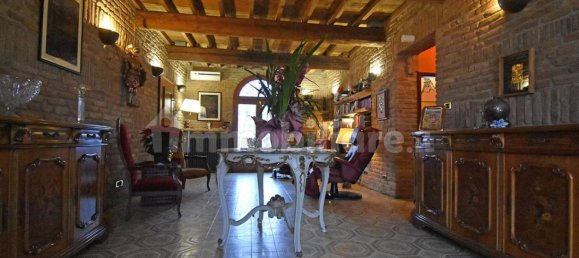 Gewerbliche Immobilie in Ferrara, Italy 1500m², Nr. 315810 11