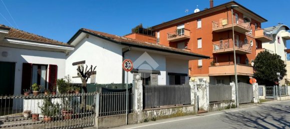 4 Schlafzimmer Villa in Rimini, Italy, Nr. 142455 2