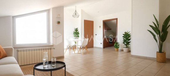 Apartamento de 4 divisões em Spoltore, Italy N.º 20997 5
