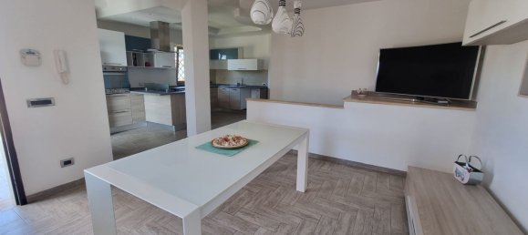 Вилла с 5 спальнями в Ардеа, Италия № 321607 9