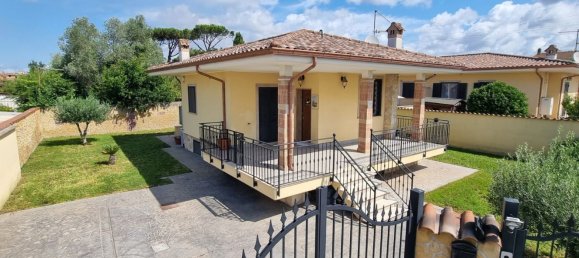 Вилла с 5 спальнями в Ардеа, Италия № 321607 45