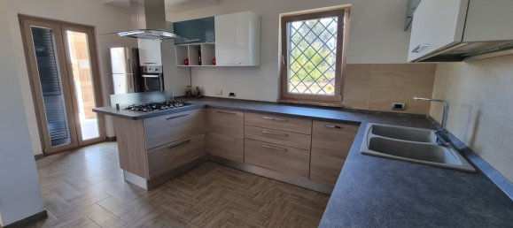 Вилла с 5 спальнями в Ардеа, Италия № 321607 7