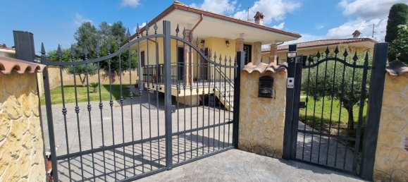 Вилла с 5 спальнями в Ардеа, Италия № 321607 39