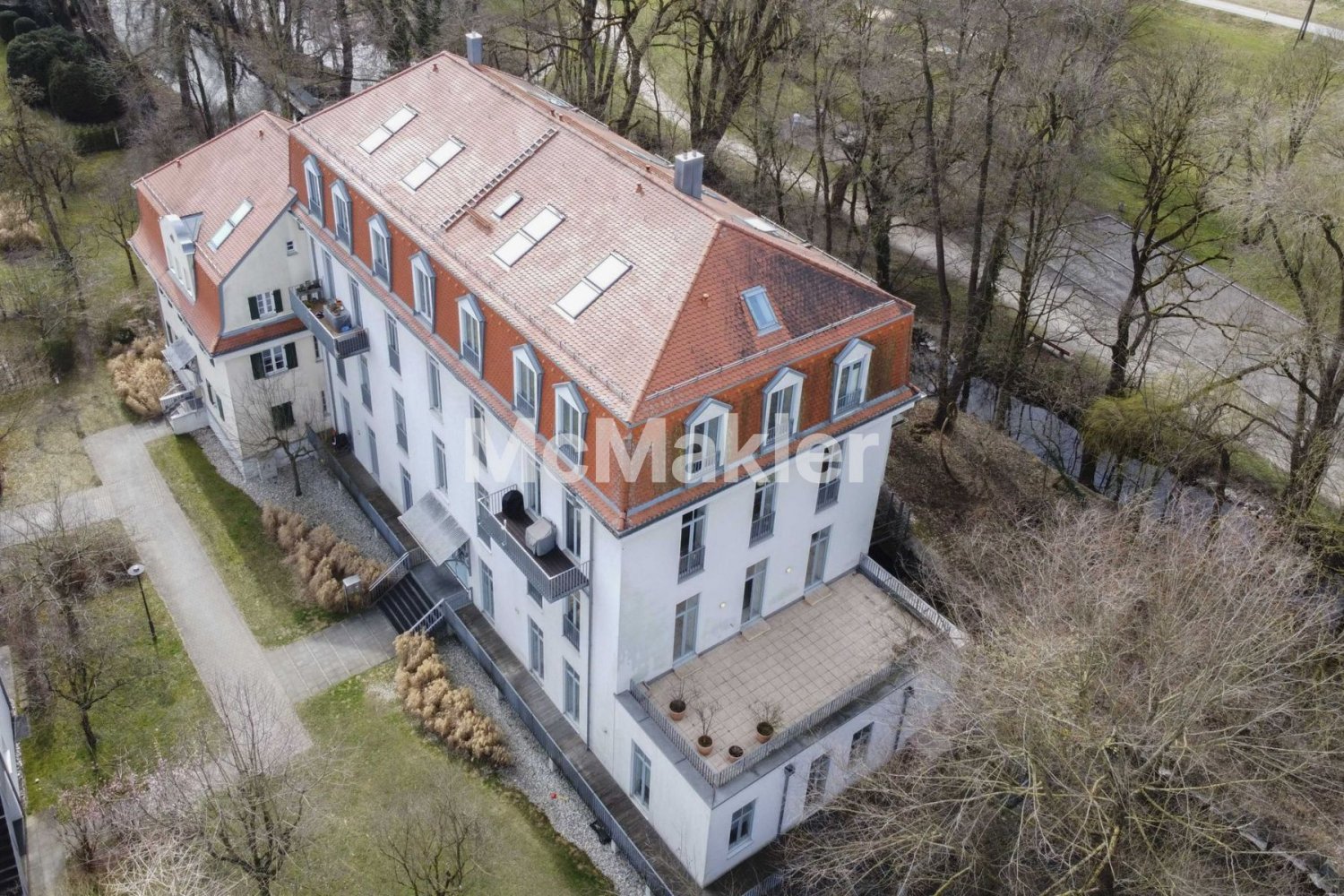 Квартира с 2 спальнями в Мюнхен, Германия № 208064