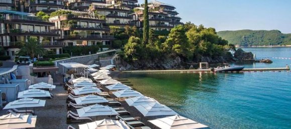 3 bedrooms Apartment in Budva, Montenegro No. 141 10