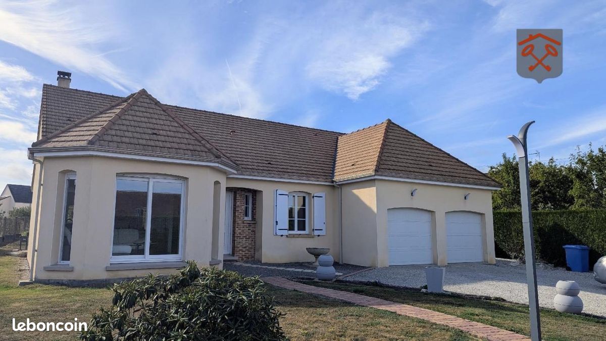 Casa de 3 dormitorios en Orne, France No. 360715