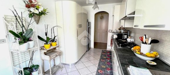 Apartamento de 4 divisões em Castiglione Torinese, Italy N.º 111318 8
