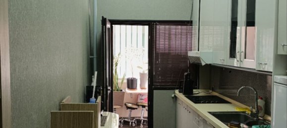 Escritório de 4 divisões em Yasamal, Azerbaijan N.º 1122 23