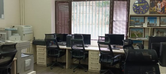 Escritório de 4 divisões em Yasamal, Azerbaijan N.º 1122 19