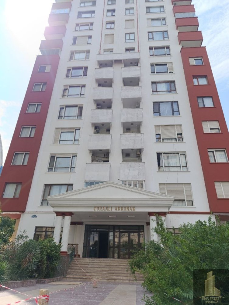 Escritório de 4 divisões em Yasamal, Azerbaijan N.º 1122