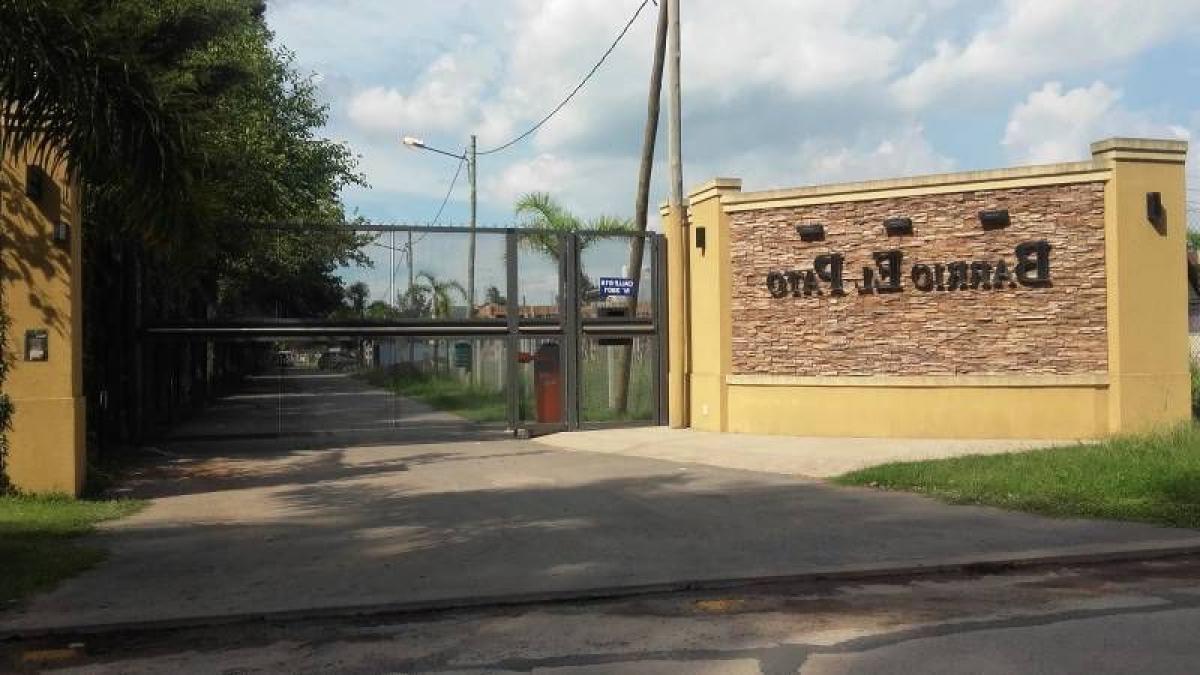  Land in Berazategui, Argentina No. 37874