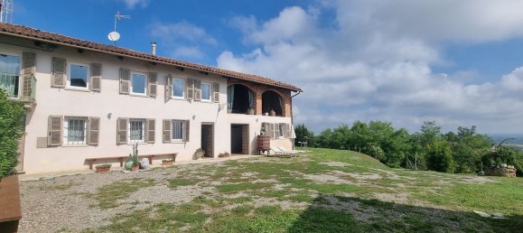 9 Schlafzimmer Haus in San Damiano d'Asti, Italy, Nr. 341156 16