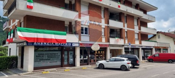 Propiedad comercial de 2 habitaciónes en Gazzaniga, Italy No. 265355 3