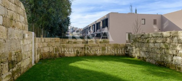 3 bedrooms Duplex in Porto, Portugal No. 121897 2