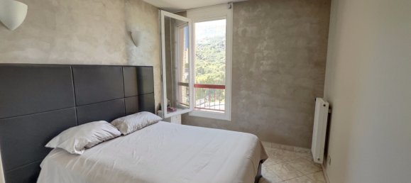 2 bedrooms Apartment in Carros, France No. 296112 3