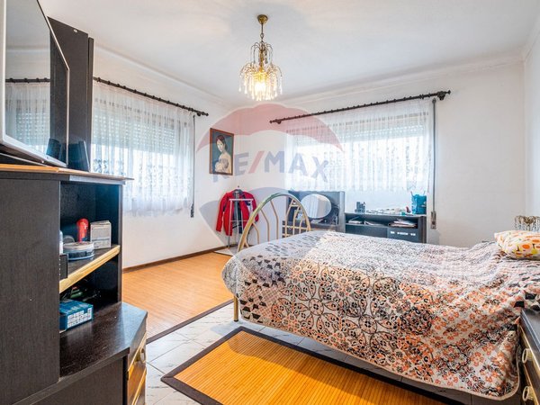 Casa de 9 dormitorios en Canas de Senhorim, Portugal No. 177347