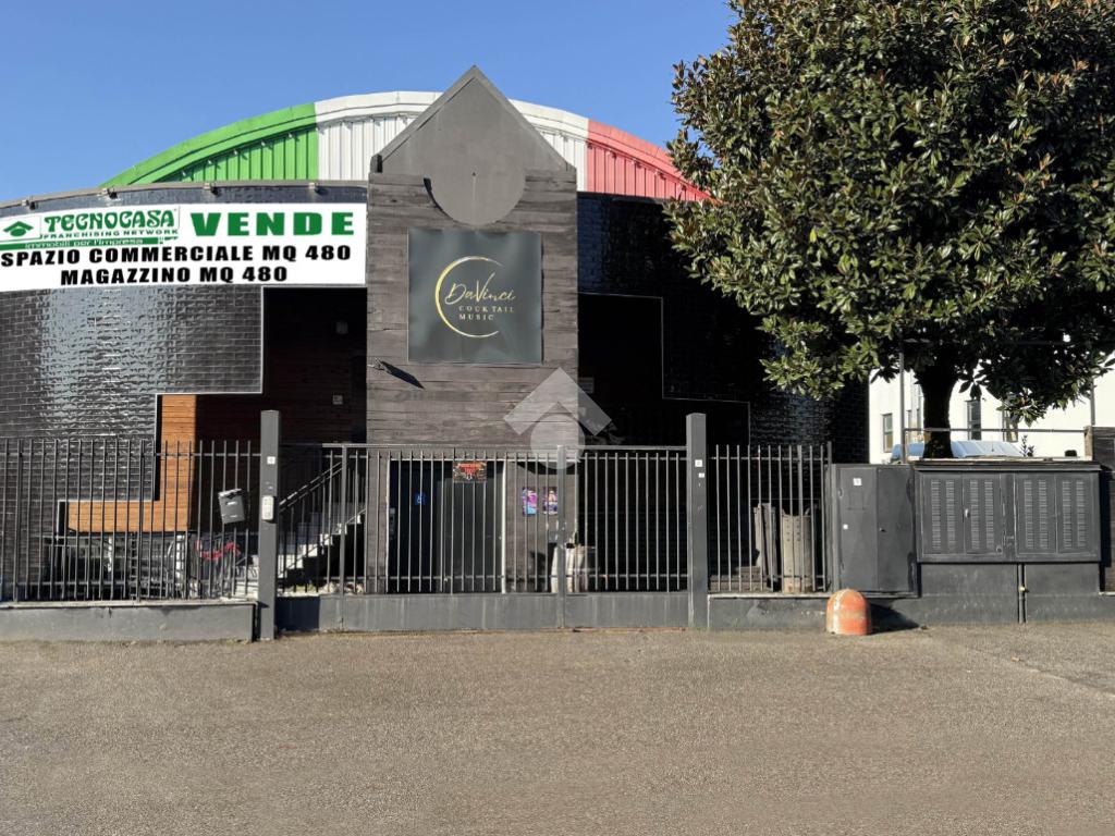 3 rooms Warehouse in Senago, Italy No. 382934