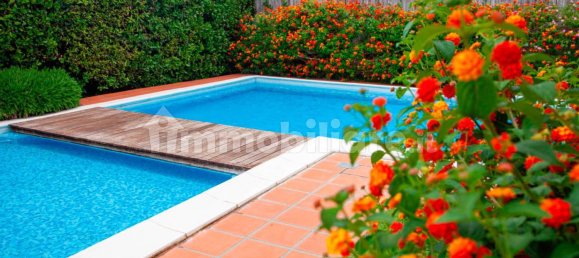 4 bedrooms Villa in Forte dei Marmi, Italy No. 36491 6