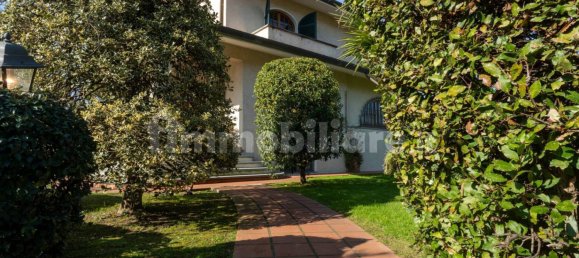 4 bedrooms Villa in Forte dei Marmi, Italy No. 36491 14