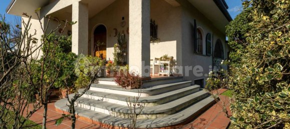4 bedrooms Villa in Forte dei Marmi, Italy No. 36491 35