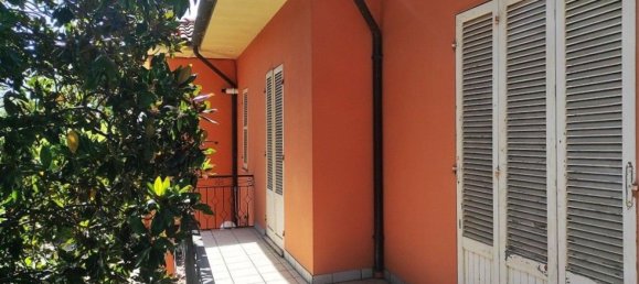 3-salle Appartement à Cingoli, Italy No. 301878 3