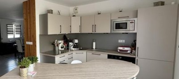 Casa de 3 dormitorios en Seine-Maritime, France No. 359851 3