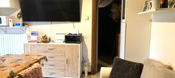 2 rooms Apartment in Valeggio sul Mincio, Italy No. 60634 2