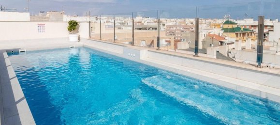 2 bedrooms Penthouse in Torrevieja, Spain No. 145878 3
