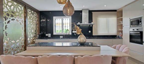 4 Schlafzimmer Villa in Marbella, Spain, Nr. 183924 12