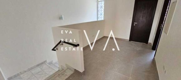 Adosado de 3 dormitorios en Dubai, UAE No. 102965 12