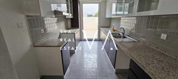 Adosado de 3 dormitorios en Dubai, UAE No. 102965 6