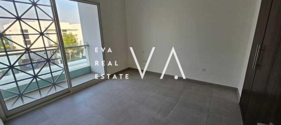 Adosado de 3 dormitorios en Dubai, UAE No. 102965 11