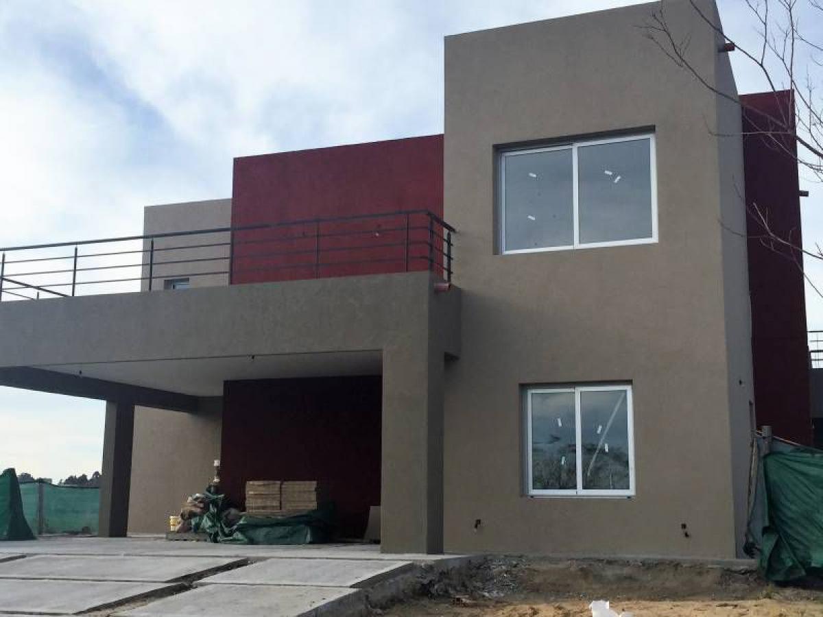 3 bedrooms House in Escobar, Argentina No. 91371