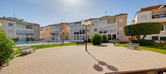 60 m² bungalow en venta en Torrevieja, Alicante, Comunidad Valenciana, Spain № 370076 24