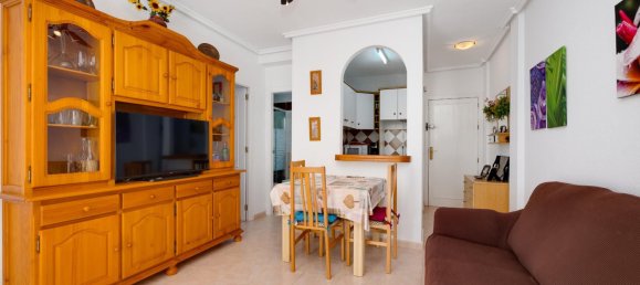 60 m² bungalow en venta en Torrevieja, Alicante, Comunidad Valenciana, Spain № 370076 2