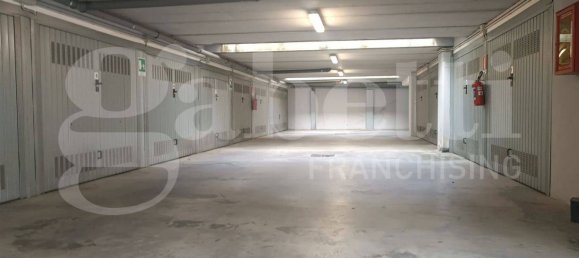 15m² Garage in Milan, Italy No. 279113 6
