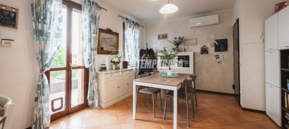 3 bedrooms Duplex in Correggio, Italy No. 328694 2